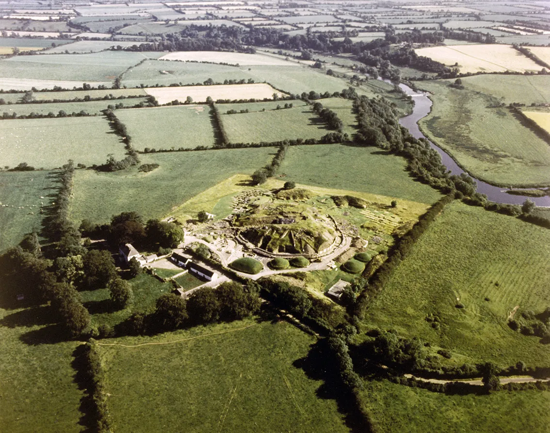 Excavating Knowth PR1